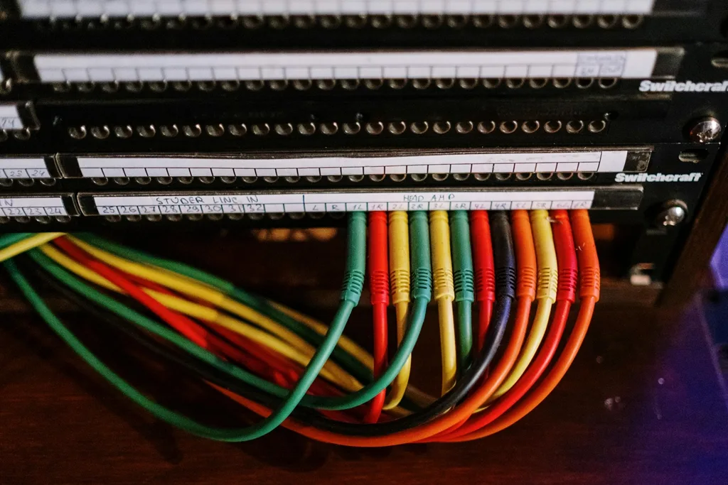What is a TS Audio Jack? Mono Connector Explained